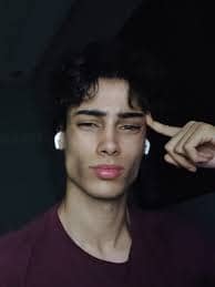 Imad Skywalker Glow-Up Course – ₨ 599